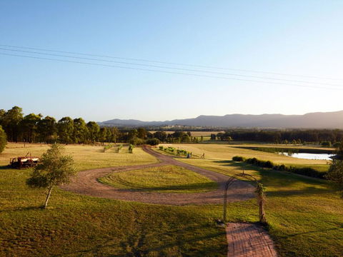 Silver Springs (4br) Cottage, With Wifi, Views, Olives And Space . Fireplace, Views, Olives And Space - Tourism Gold Coast 0