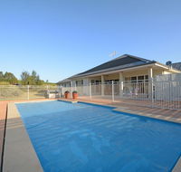 Silver Springs 6br Luxury Homestead with Wifi Pool. Fireplace Views Olives and Space - Tourism Gold Coast