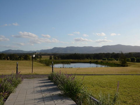 Silver Springs Estate 4br House + 6br House With Wifi, Pool. Fireplace, Views, Olives And Space - Tourism Gold Coast 2