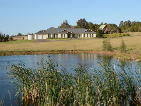Silver Springs Estate 4br House + 6br House With Wifi, Pool. Fireplace, Views, Olives And Space - Tourism Gold Coast 0