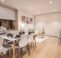 Simple  Cozy APT Haymarket CBD balcony views - Tourism Gold Coast