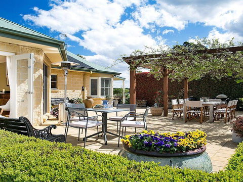 Sinden Park - Garden, Swimming Pool, Rural Vistas - Tourism Gold Coast 0