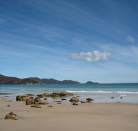 Sisters Beach House - Tourism Gold Coast