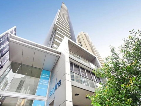 SK1 - Spotless 2BR SkyHome Long Stays Welcome - Tourism Gold Coast 0