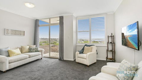 Skylark Executive Apartment Over Mosman - Tourism Gold Coast 3