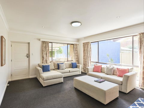 Skymirror Villa - Tourism Gold Coast 2