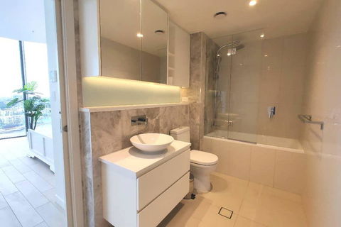 Skyview Luxury 4Br Penthouse WWP - Tourism Gold Coast 1