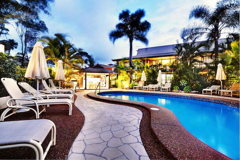 Smugglers On The Beach - Tourism Gold Coast 0
