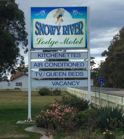 Snowy River Lodge Motel - Tourism Gold Coast 3