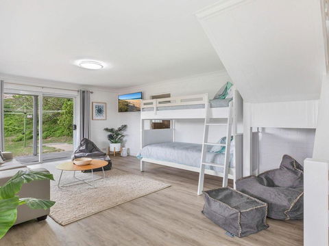 Sounds By The Sea - Open Plan Living, Metres To Beach - Tourism Gold Coast 2