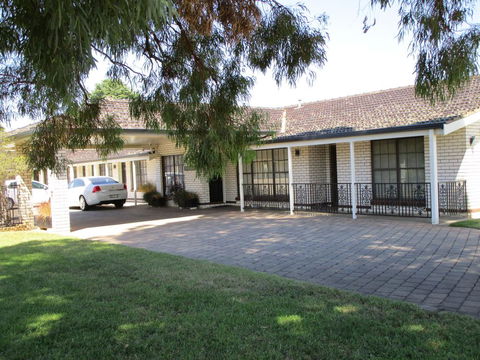 Southern Comfort Motor Inn - Tourism Gold Coast 0