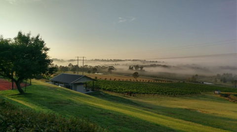 Sovereign Hill Country Lodge Rothbury - Tourism Gold Coast 0