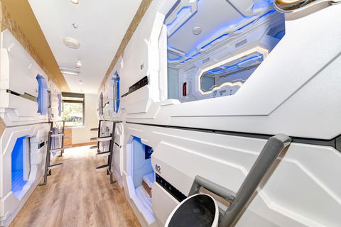 Space Q Capsule Hotel - Tourism Gold Coast 0