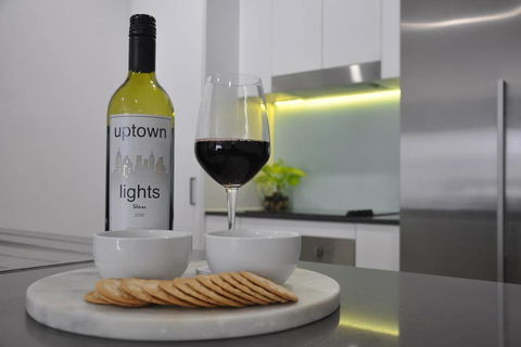 Spacious 2 Bed 2 Bath Unit - LUMA APARTMENTS - Tourism Gold Coast 1