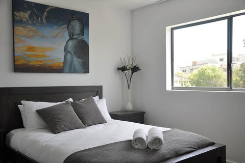 Spacious 2 Bed 2 Bath Unit - LUMA APARTMENTS - Tourism Gold Coast 0