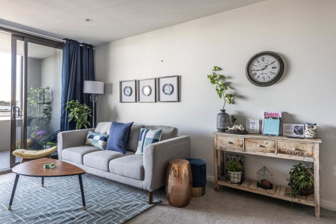 SPACIOUS BRAND NEW // 1BR // IN GORGEOUS BARTON - Tourism Gold Coast 2