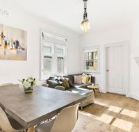 Spacious Harbour View 4bd home in Sydney CBD - Tourism Gold Coast