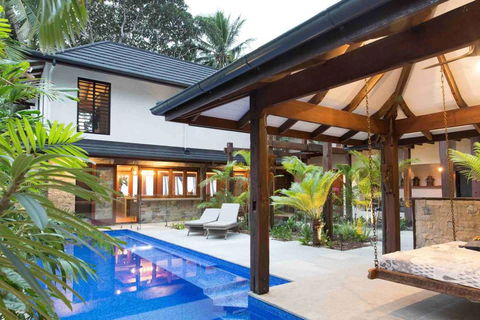 Spice At Oak Award Winning Luxury Absolute Oceanfront House Oak Beach Near Port Douglas - Tourism Gold Coast 0