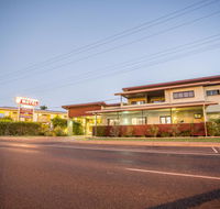 Spinifex Motel and Serviced Apartments - Tourism Gold Coast