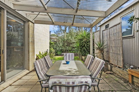 Spring Central 2-39 - Tourism Gold Coast 2