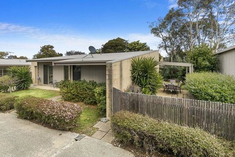 Spring Central 2-39 - Tourism Gold Coast 0