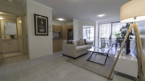Spring Hill With Pool - Tourism Gold Coast 2