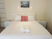 Springtide Studio Apartments
