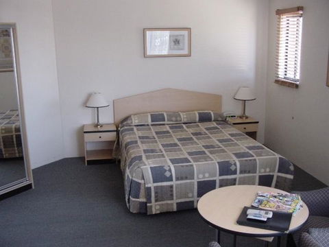 St Marys Park View Motel - Tourism Gold Coast 1