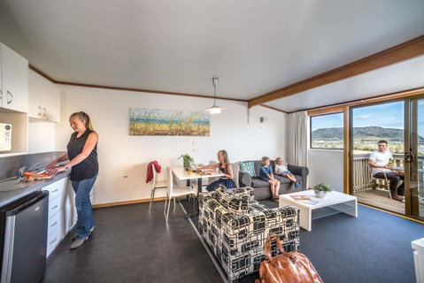 Stanley Seaview Inn - Tourism Gold Coast 3