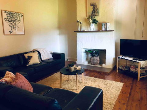 Stanton House, Central,Pets Welcome,Free WiFi&Breakfast! - Tourism Gold Coast 2