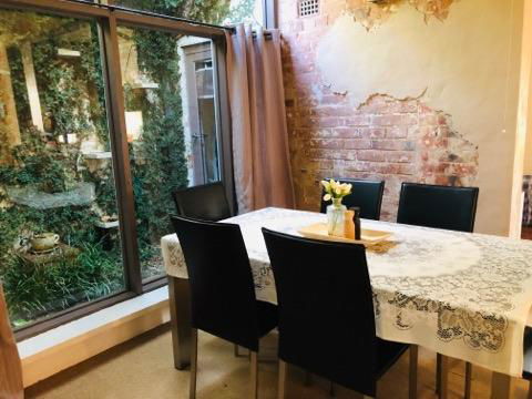 Stanton House, Central,Pets Welcome,Free WiFi&Breakfast! - Tourism Gold Coast 0