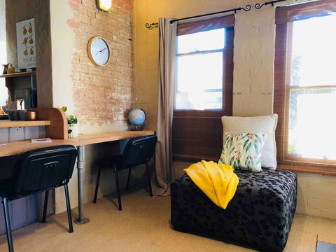 Stanton House, Central,Pets Welcome,Free WiFi&Breakfast! - Tourism Gold Coast 1