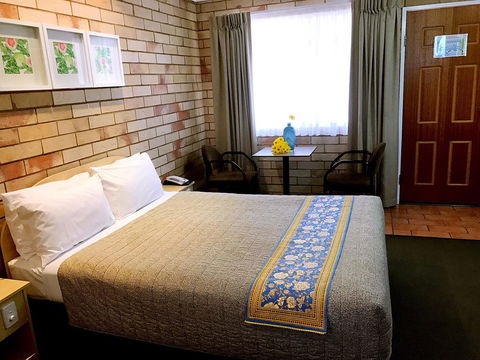 Starlight Motor Inn - Tourism Gold Coast 2