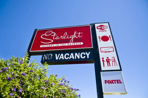 Starlight Motor Inn - Tourism Gold Coast 1