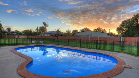 Starline Motor Inn - Gold Coast 1