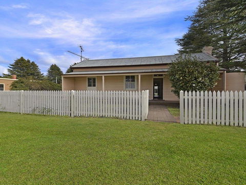 Station Masters Cottage - Classic Quaint & Nostalgia - Tourism Gold Coast 0