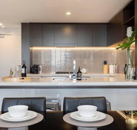 STH - River Views Fast Internet Long Stays - Tourism Gold Coast