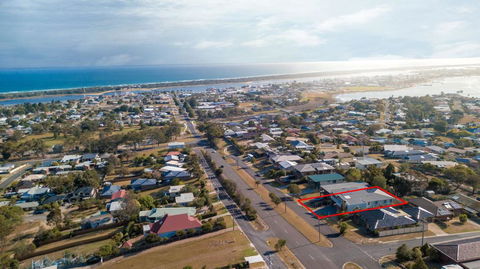 Stillwaters - Panoramic View Of Lakes Entrance - Tourism Gold Coast 0