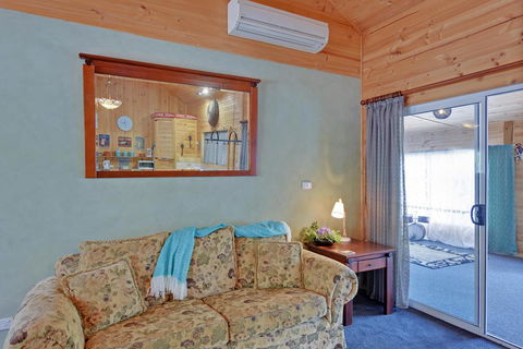 Stony Rise Cottage B&B - Tourism Gold Coast 2