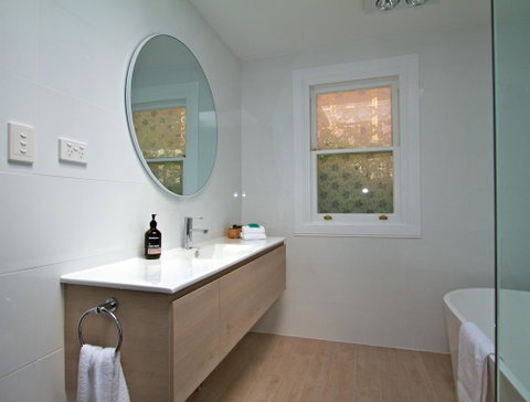 Strahan House - Tourism Gold Coast 3