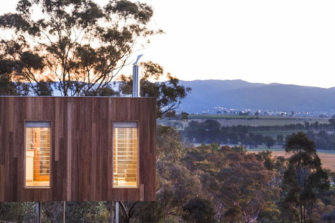Strikes Mudgee - Tourism Gold Coast 0