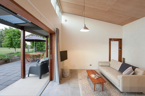 Studio 367 - Tourism Gold Coast 3