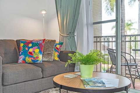 Studio 38 On The Terrace - Tourism Gold Coast 1