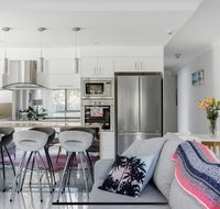 Stunning Burleigh Beach Apartment - Tourism Gold Coast