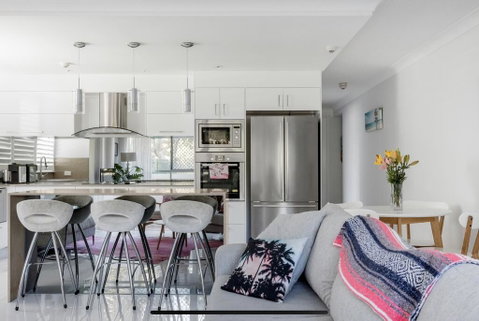 Stunning Burleigh Beach Apartment - Tourism Gold Coast 0