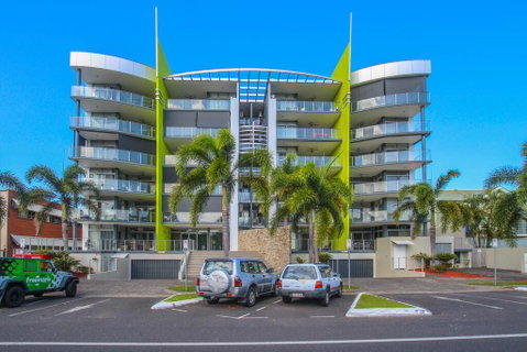 Stunning Ground Floor City Apartment. - Tourism Gold Coast 1