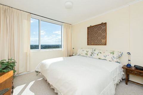 Stunning Harbour View Home! - Tourism Gold Coast 2