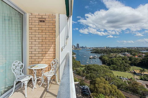 Stunning Harbour View Home! - Tourism Gold Coast 1