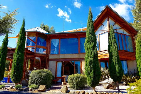 STUNNING HOME WITH AMAZING VIEWS - Just 20 Mins To The City And Only 10 To MONA! - Tourism Gold Coast 3