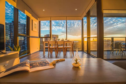 STUNNING Luxury 2beds2bathAPT @CBD (Haymarket) - Tourism Gold Coast 0